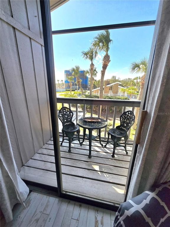 Image 22 of property listing at 113 LAGOON COURT, New Smyrna Beach, FL 32169