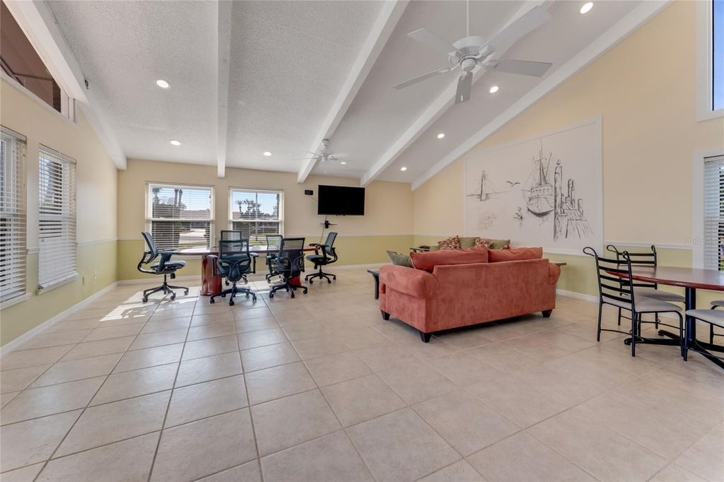 Image 31 of property listing at 113 LAGOON COURT, New Smyrna Beach, FL 32169