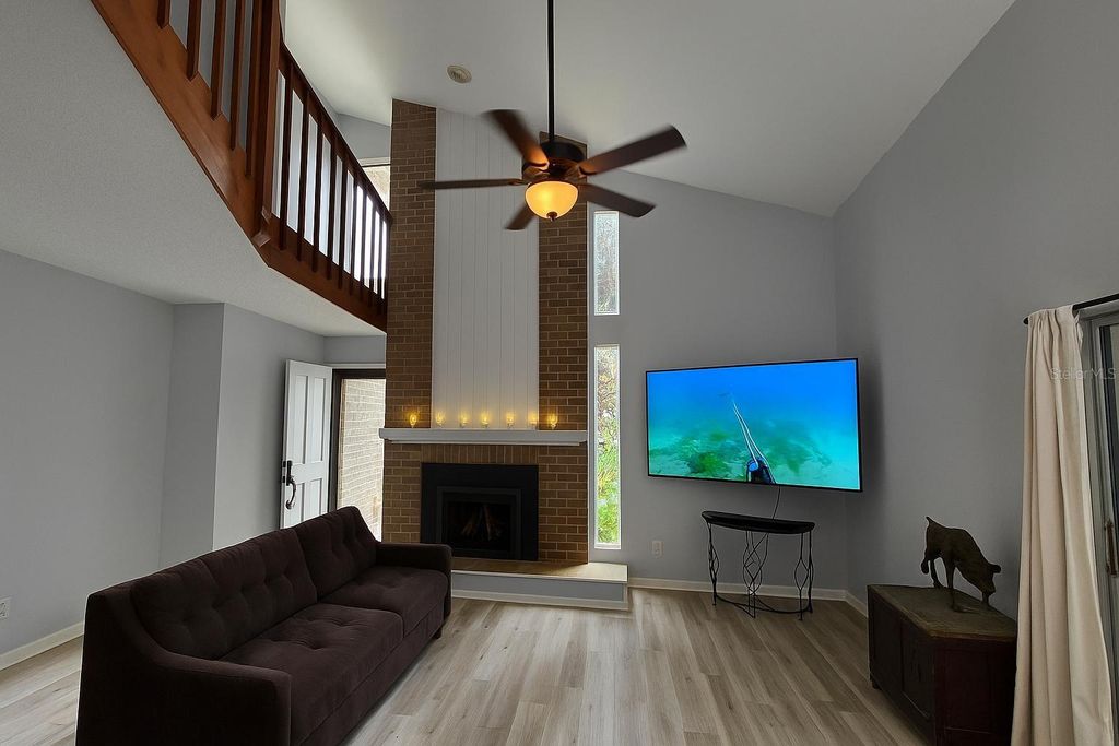 Image 6 of property listing at 113 LAGOON COURT, New Smyrna Beach, FL 32169