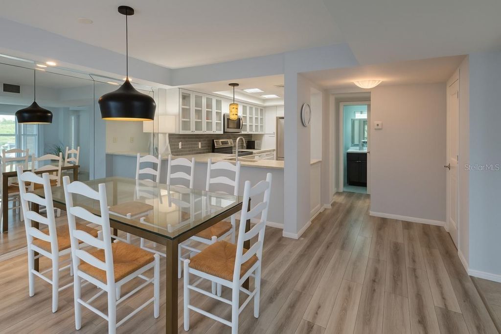 Image 7 of property listing at 113 LAGOON COURT, New Smyrna Beach, FL 32169