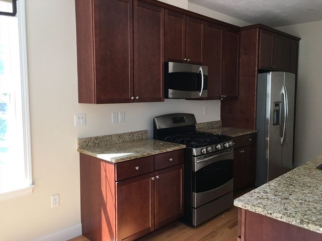 4 Reserve Way D, Burlington, MA 01803