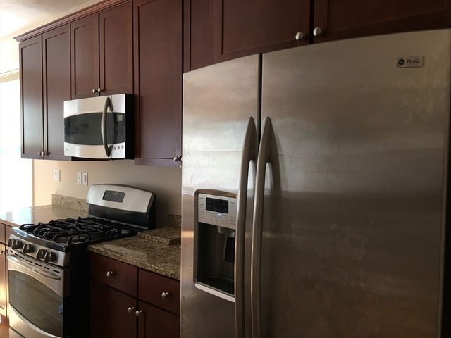 4 Reserve Way D, Burlington, MA 01803