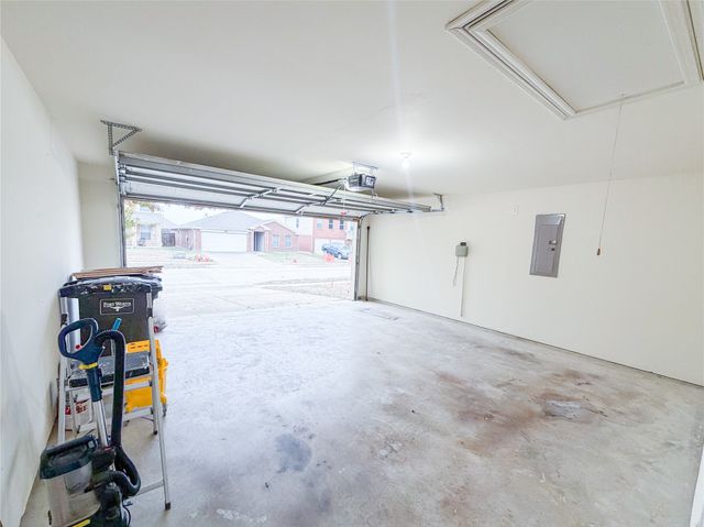 1737 White Feather Lane, Fort Worth, TX 76131