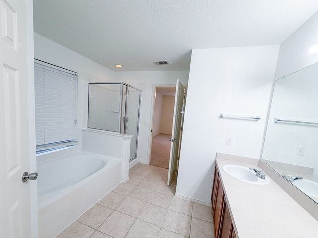 1737 White Feather Lane, Fort Worth, TX 76131