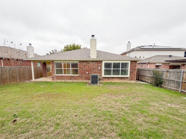 1737 White Feather Lane, Fort Worth, TX 76131