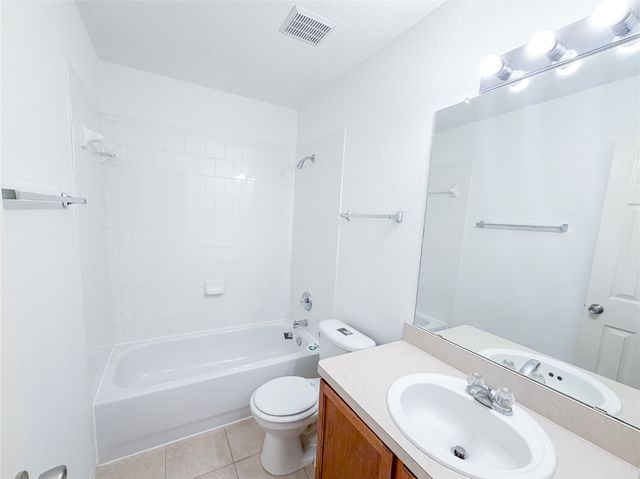 1737 White Feather Lane, Fort Worth, TX 76131