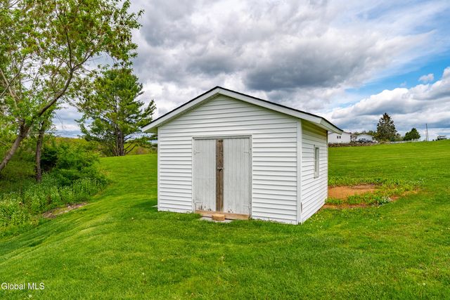 57 Casey Road, Schaghticoke, NY 12154