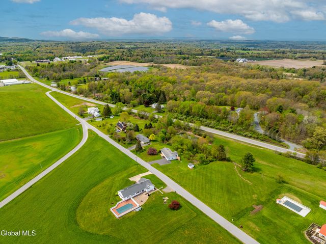 57 Casey Road, Schaghticoke, NY 12154