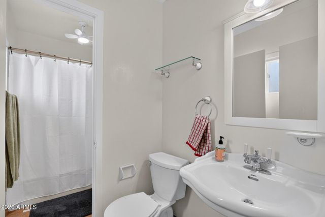 2029 W SUNNYSIDE Avenue, Phoenix, AZ 85029