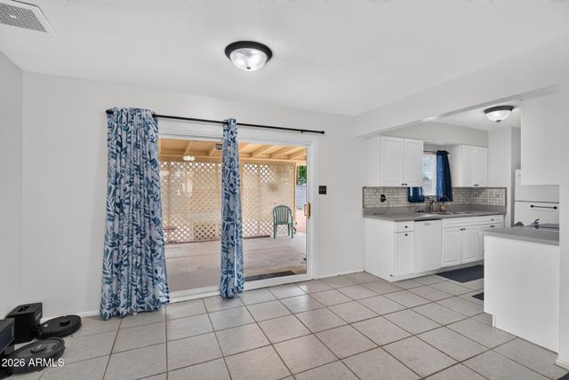 2029 W SUNNYSIDE Avenue, Phoenix, AZ 85029