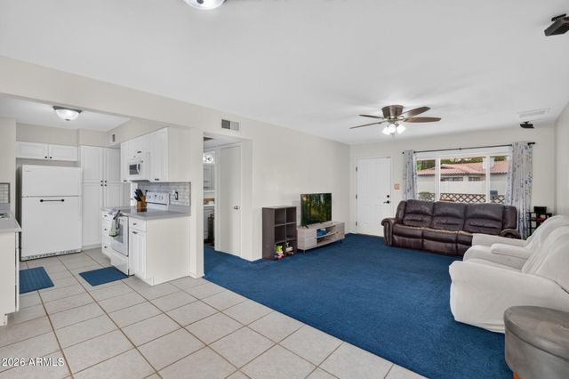 2029 W SUNNYSIDE Avenue, Phoenix, AZ 85029