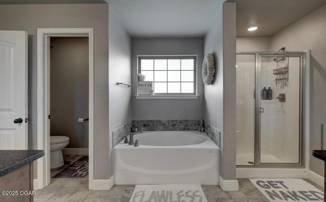 1810 Line Drive, Webb City, MO 64870