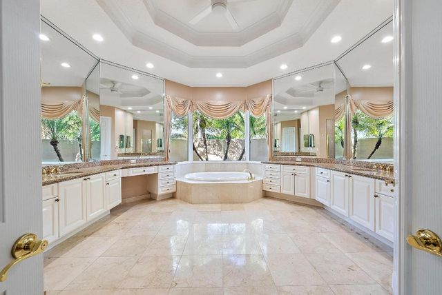 8480 Man O War Road, Palm Beach Gardens, FL 33418