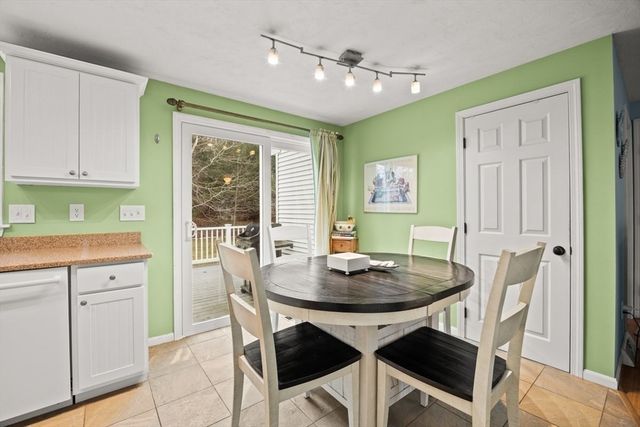 73 Elyse Rd, Mansfield, MA 02048