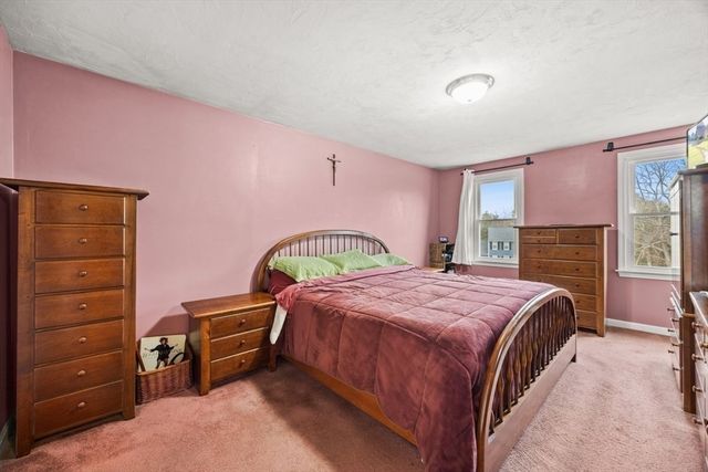 73 Elyse Rd, Mansfield, MA 02048