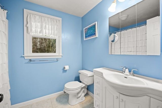 73 Elyse Rd, Mansfield, MA 02048