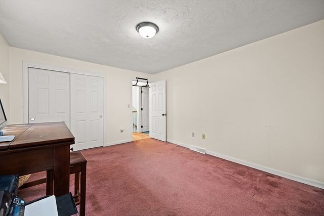 73 Elyse Rd, Mansfield, MA 02048