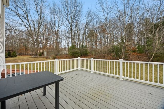 73 Elyse Rd, Mansfield, MA 02048