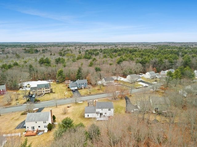 73 Elyse Rd, Mansfield, MA 02048