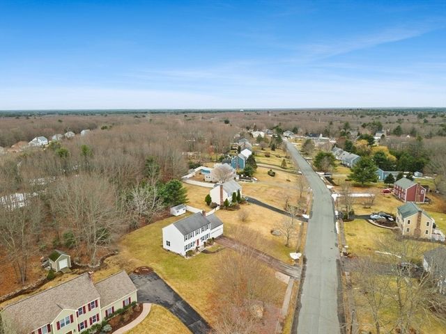 73 Elyse Rd, Mansfield, MA 02048