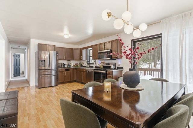 417 Deer Field Ln, Montague Twp., NJ 07827