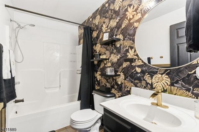 417 Deer Field Ln, Montague Twp., NJ 07827