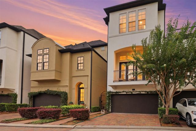 1665 Upland Lakes, Houston, TX 77043
