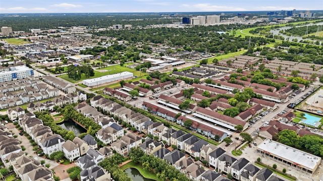 1665 Upland Lakes, Houston, TX 77043