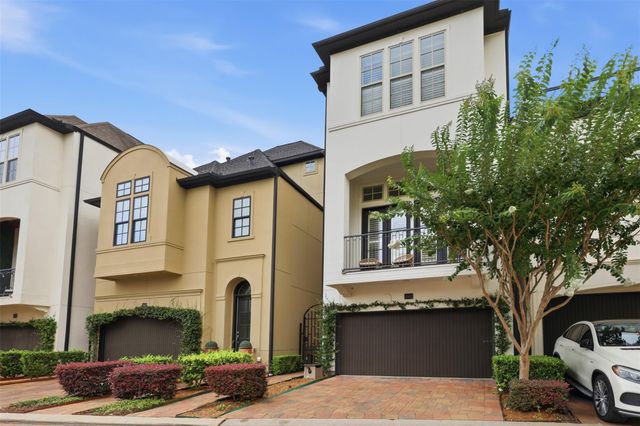 1665 Upland Lakes, Houston, TX 77043