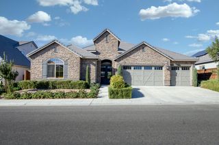 2280 E Mazie Avenue, Fresno, CA 93730