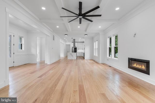 2817 DEREK RD, Alexandria, VA 22306