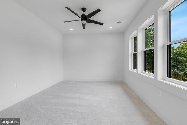 2817 DEREK RD, Alexandria, VA 22306