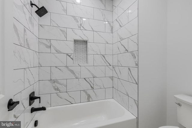 2817 DEREK RD, Alexandria, VA 22306