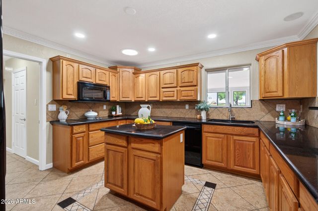 10702 W WEDGEWOOD Drive, Sun City, AZ 85351