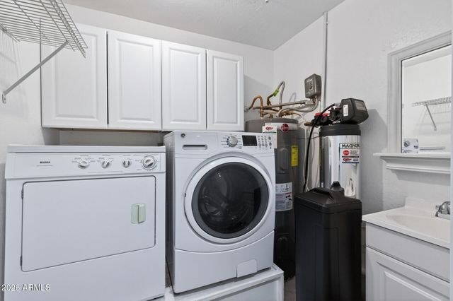 10702 W WEDGEWOOD Drive, Sun City, AZ 85351