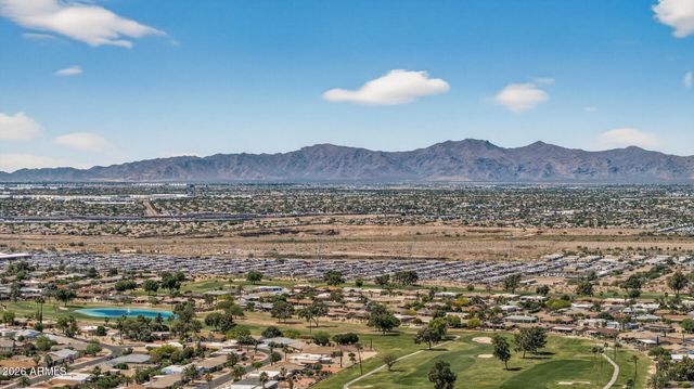 10702 W WEDGEWOOD Drive, Sun City, AZ 85351