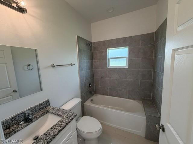 3018 29th ST SW, Lehigh Acres, FL 33976