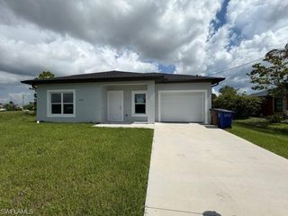 3018 29th ST SW, Lehigh Acres, FL 33976
