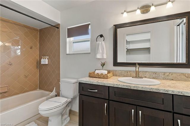 1316 SE 29th ST, Cape Coral, FL 33904