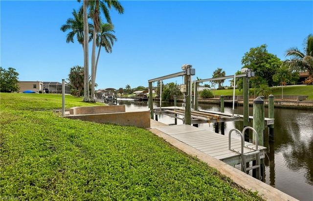 1316 SE 29th ST, Cape Coral, FL 33904