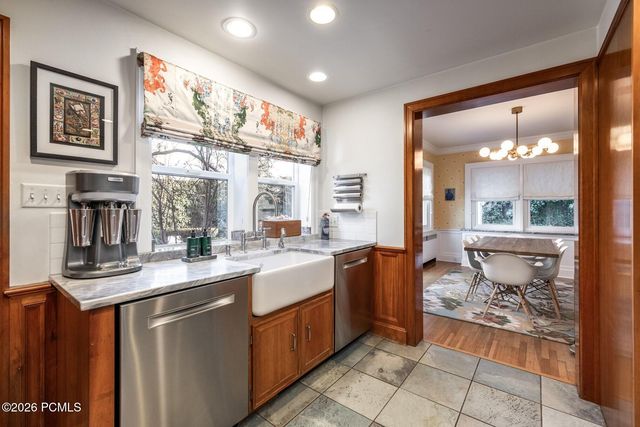 1175 E 2nd Avenue, Salt Lake City, UT 84103