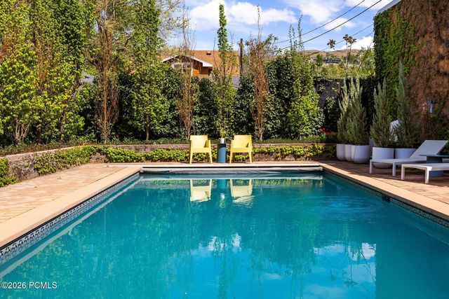 1175 E 2nd Avenue, Salt Lake City, UT 84103