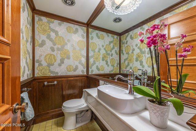 1175 E 2nd Avenue, Salt Lake City, UT 84103
