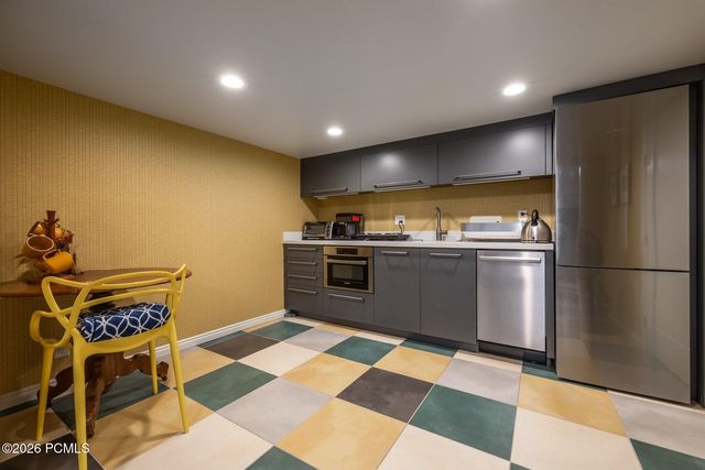 1175 E 2nd Avenue, Salt Lake City, UT 84103