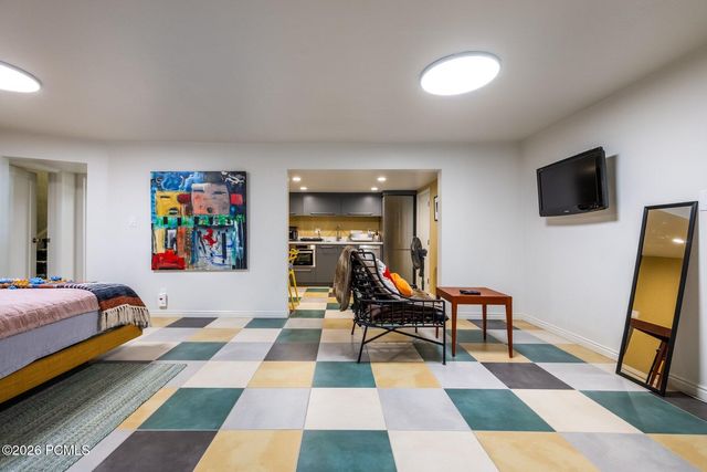 1175 E 2nd Avenue, Salt Lake City, UT 84103