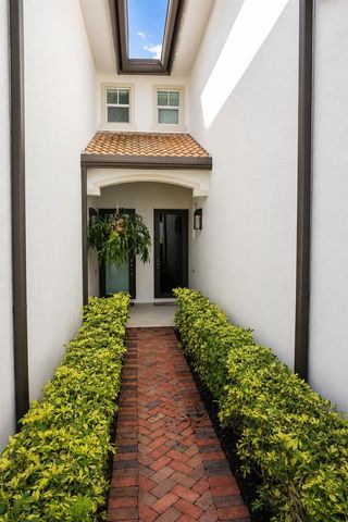 1365 SE 3rd Avenue, Pompano Beach, FL 33060