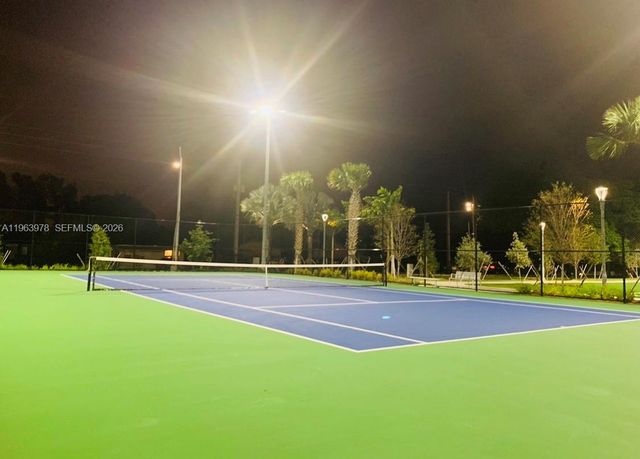 410 SE 2nd St 210, Hallandale Beach, FL 33009