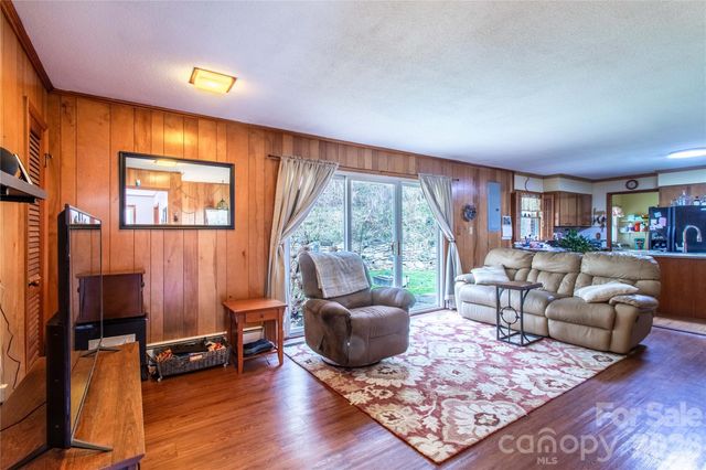 7835 US 23 Highway, Mars Hill, NC 28754