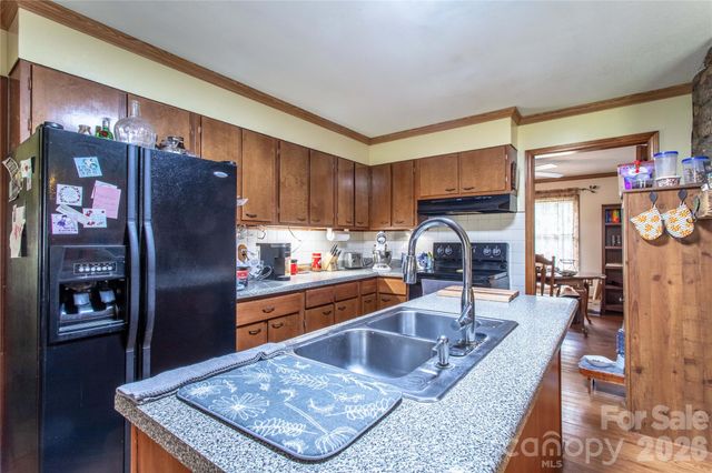 7835 US 23 Highway, Mars Hill, NC 28754