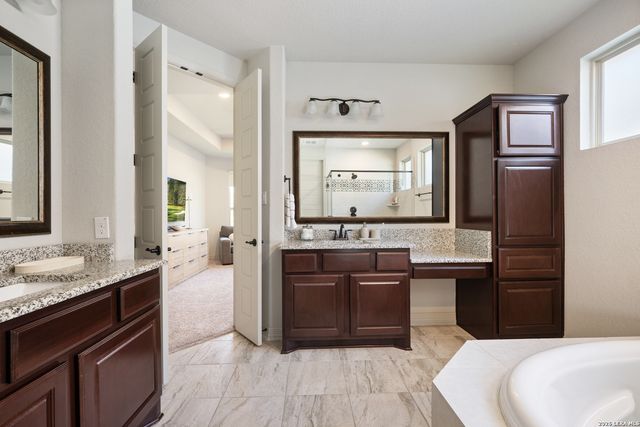 8527 Nichols Rain, Boerne, TX 78015